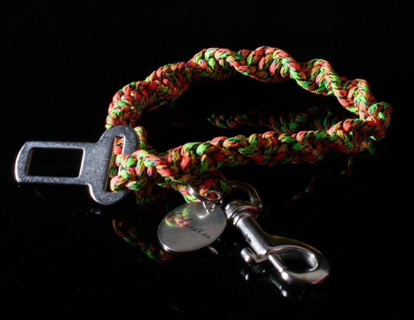 Bezpečnostní pás pro psa  DNA